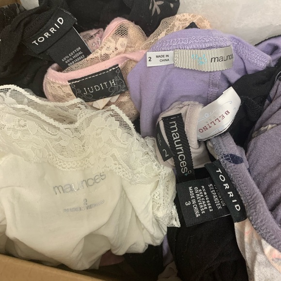 Tops - Mystery Resellers Lot Plus Size Clothing 7 Pcs